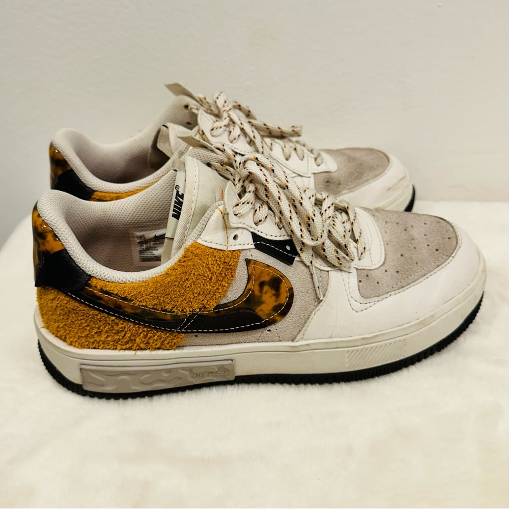 Nike Air Force Ones! Fontanka Tortoise shell print Nike’s in a women’s size 9.5!